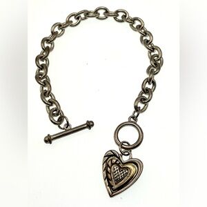 Vintage Silver Tone Rolo Linked Chain Bracelet Dangling Heart Charm Toggle Clasp